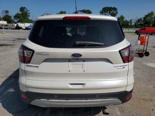 Паркетники FORD ESCAPE 2017 Белы