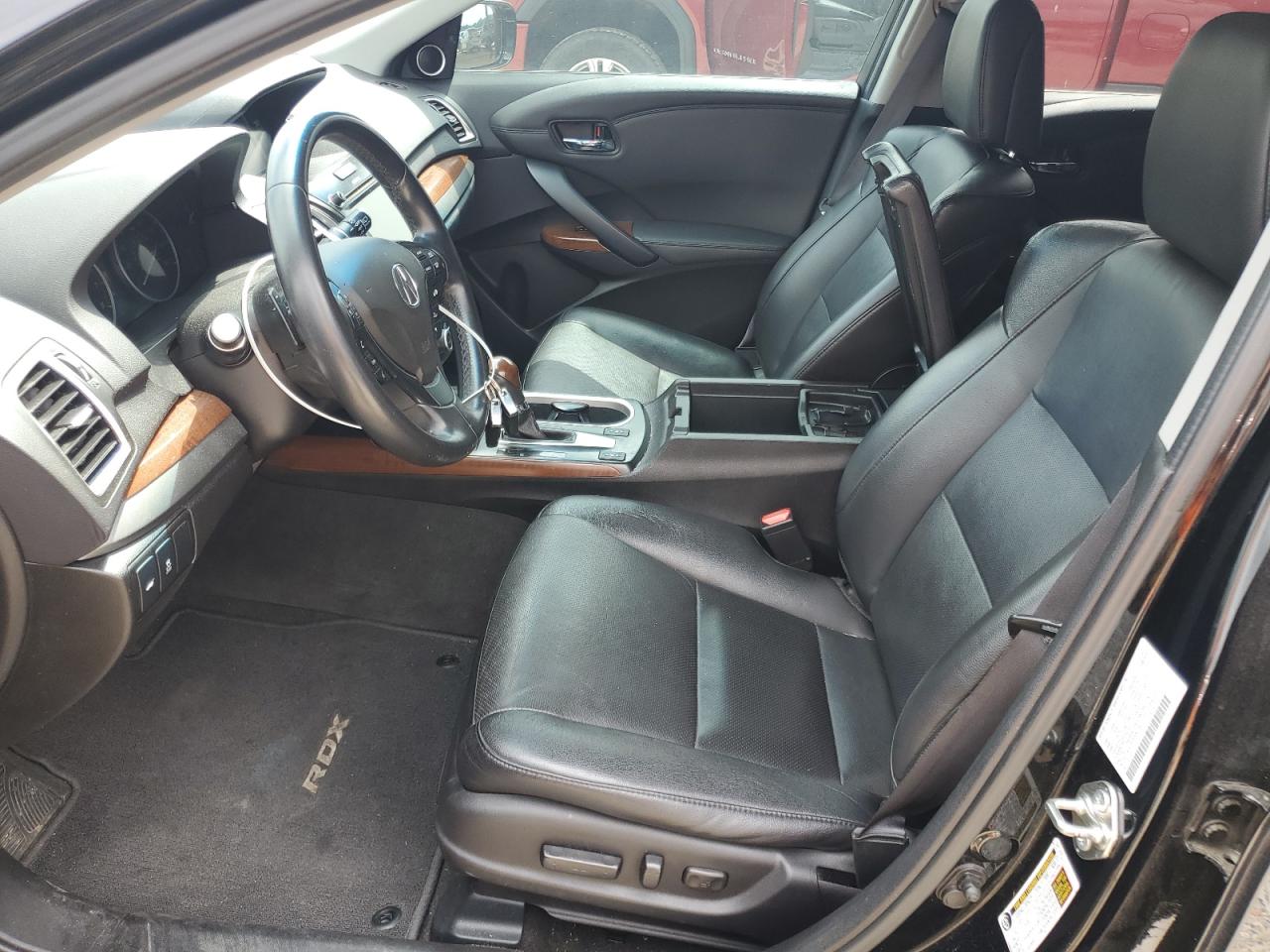 2017 Acura Rdx Technology VIN: 5J8TB3H57HL015910 Lot: 63084425