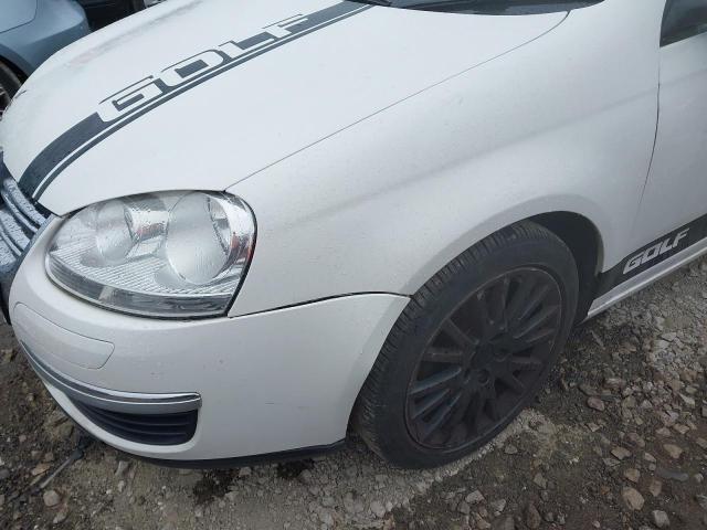 2010 VOLKSWAGEN GOLF BLUEM