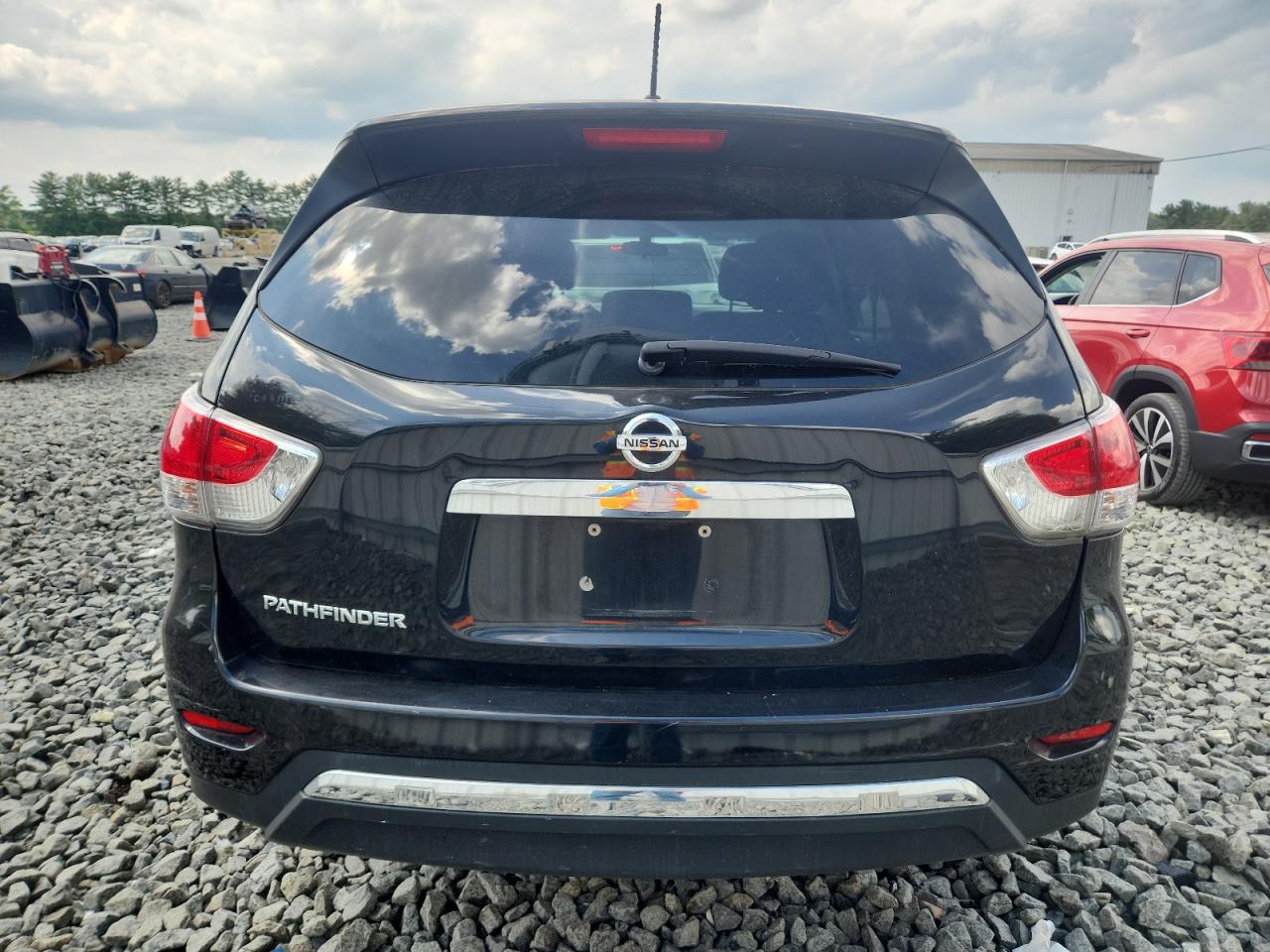 2016 Nissan Pathfinder S VIN: 5N1AR2MNXGC629880 Lot: 64943975