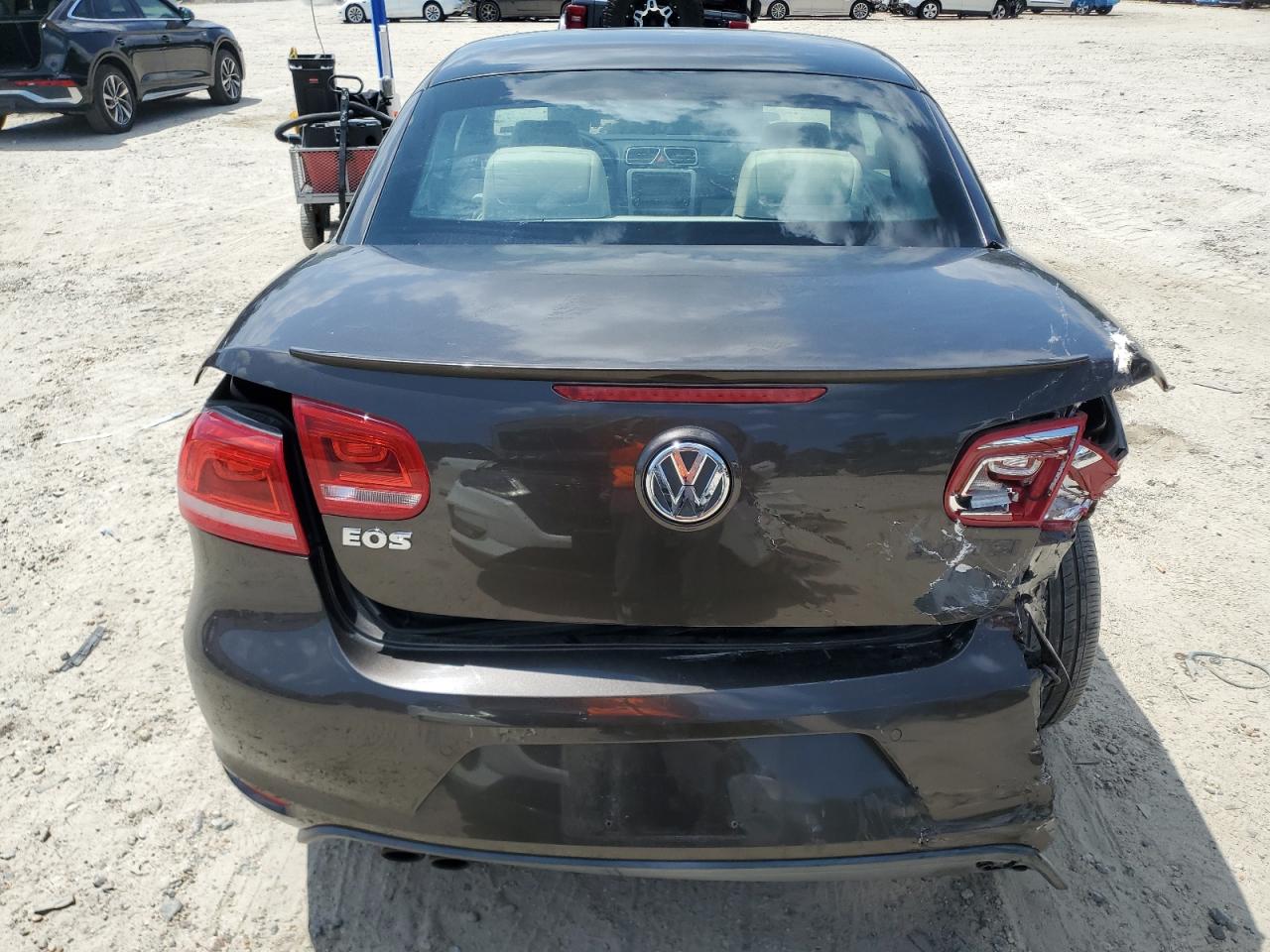 wvwfw8ah0fv003519 WVWFW8AH0FV003519 2015 Volkswagen Eos Lux