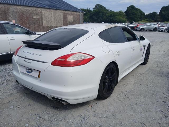 2013 PORSCHE PANAMERA P