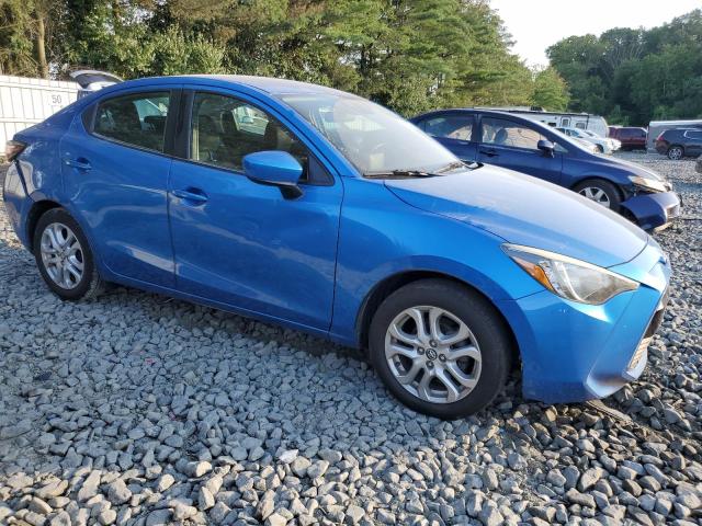  TOYOTA YARIS 2018 Granatowy