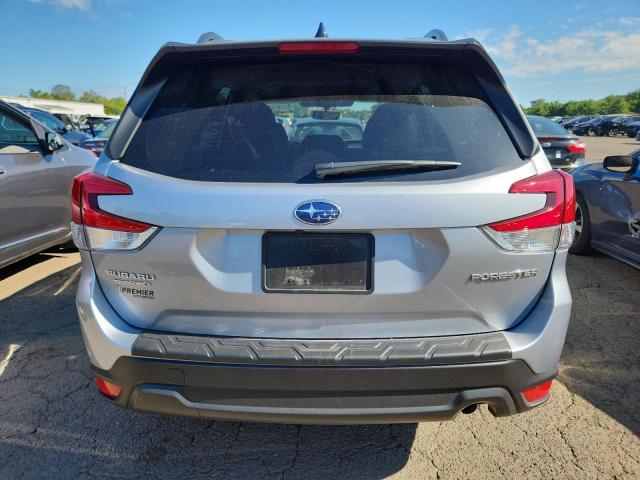  SUBARU FORESTER 2024 Silver