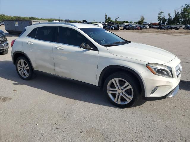 Parquets MERCEDES-BENZ GLA-CLASS 2015 Biały
