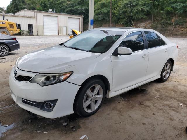 TOYOTA CAMRY 2014 Biały