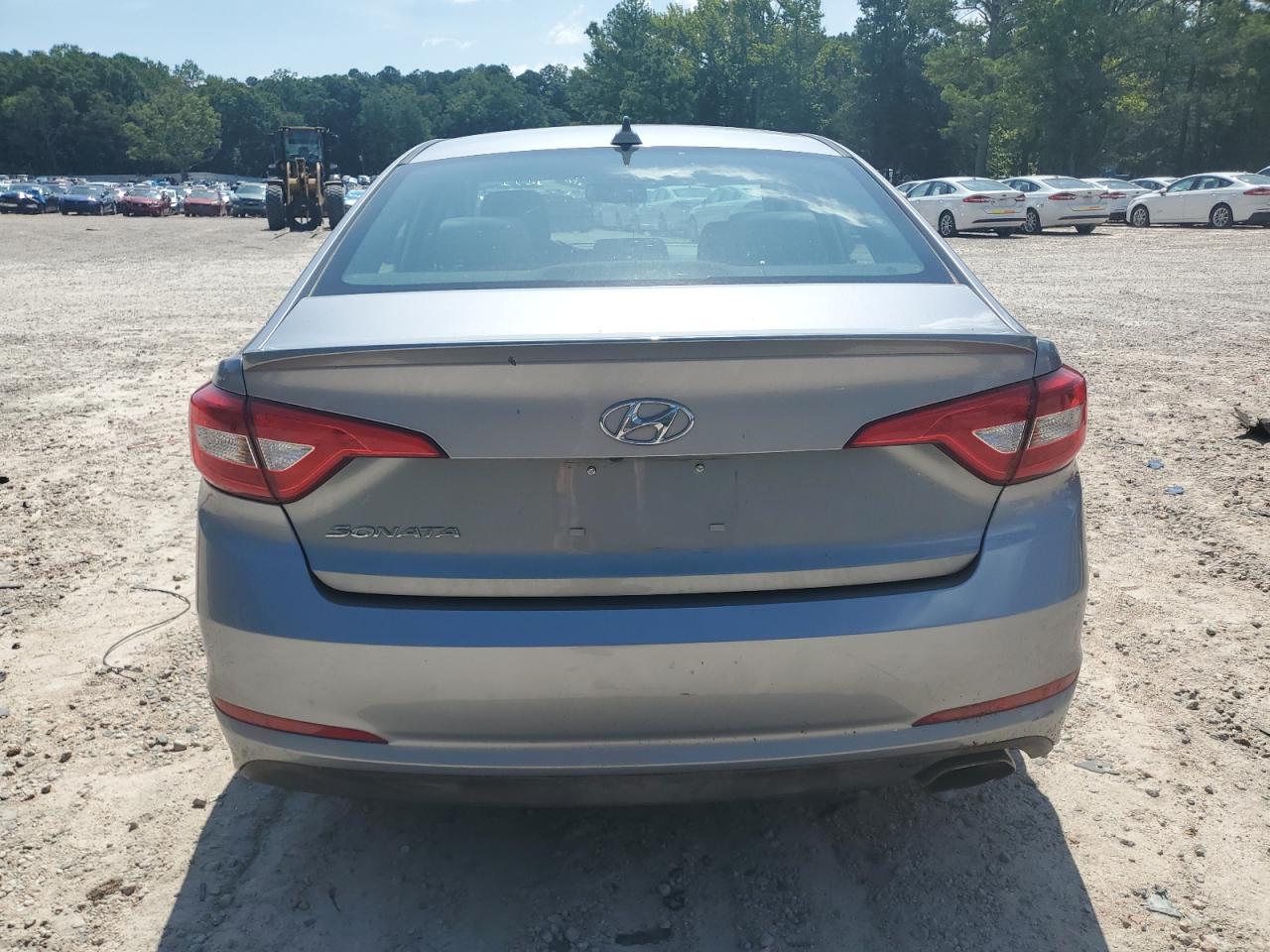 2015 Hyundai Sonata Se VIN: 5NPE24AF0FH158652 Lot: 65404405