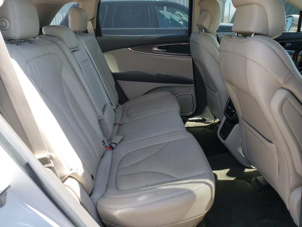 2016 Lincoln Mkx Reserve VIN: 2LMTJ8LR9GBL52120 Lot: 63237435