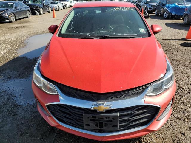  CHEVROLET CRUZE 2019 Czerwony