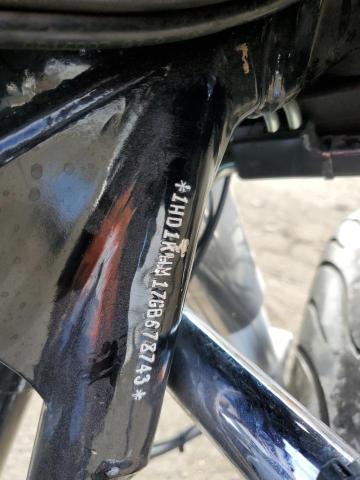  HARLEY-DAVIDSON FL 2016 Чорний