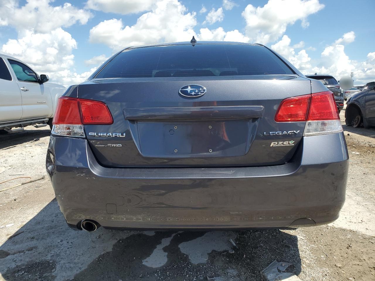 2014 Subaru Legacy 2.5I Premium VIN: 4S3BMBC63E3024176 Lot: 63750305
