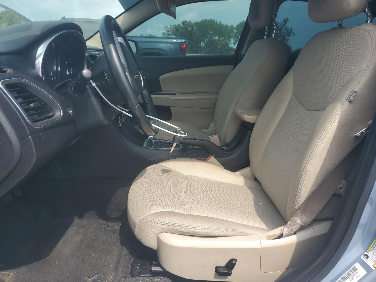 2014 Chrysler 200 Touring VIN: 1C3CCBBB6EN128725 Lot: 63607545