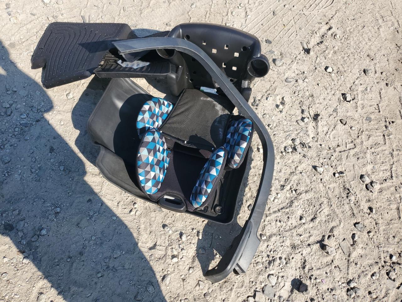 2016 Jeep Cherokee Latitude VIN: 1C4PJMCB2GW100138 Lot: 64548445