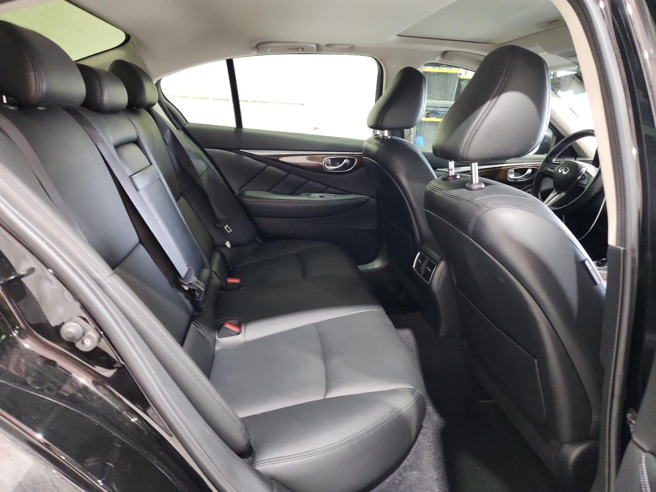 2019 Infiniti Q50 Luxe VIN: JN1EV7AR2KM555222 Lot: 62994195