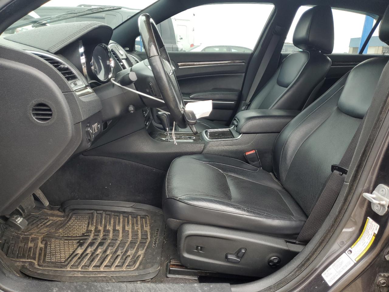 2013 Chrysler 300C VIN: 2C3CCAET3DH694198 Lot: 61879405