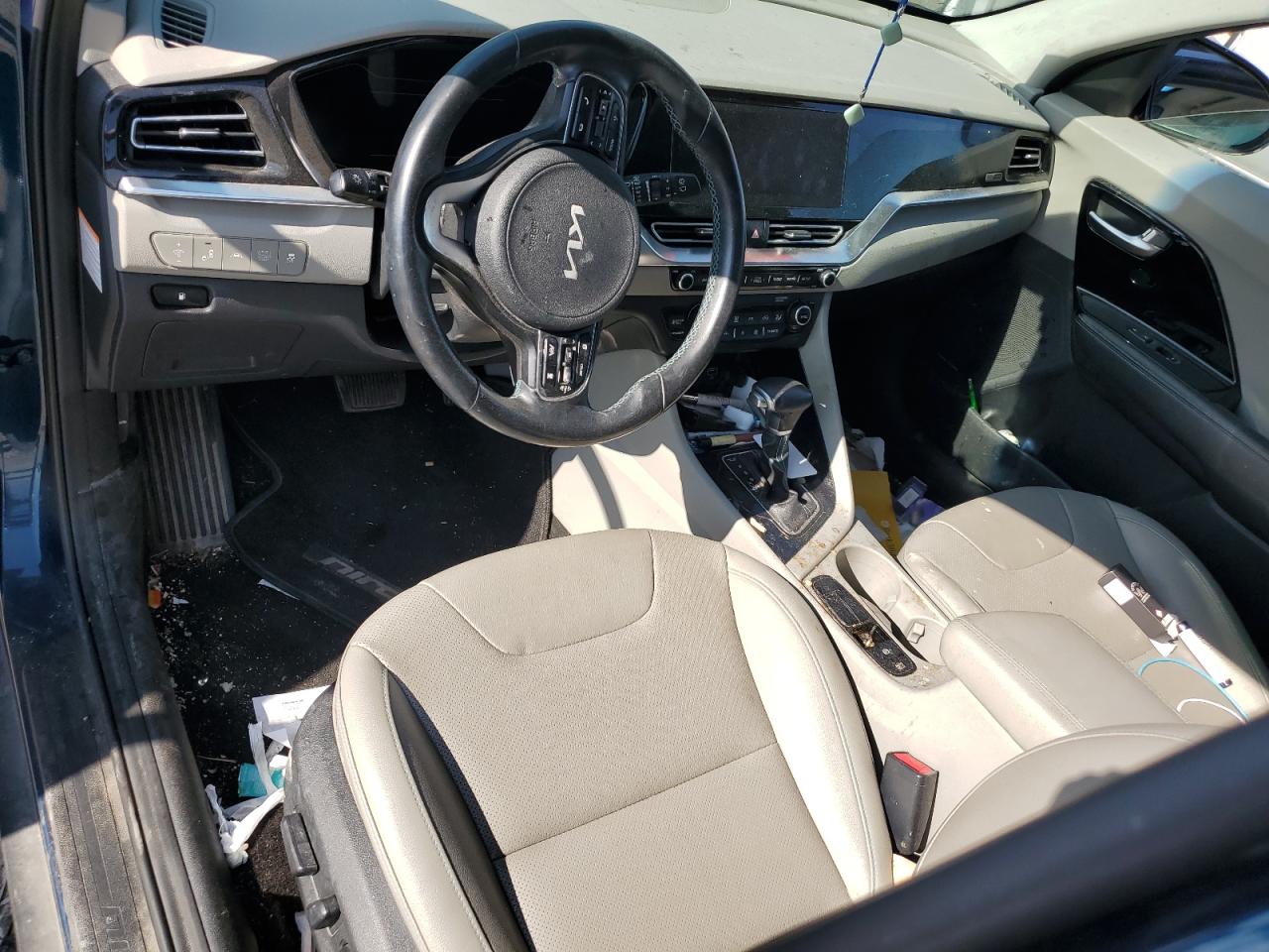 2022 Kia Niro Touring Special Edition VIN: KNDCC3LC3N5522028 Lot: 64313225