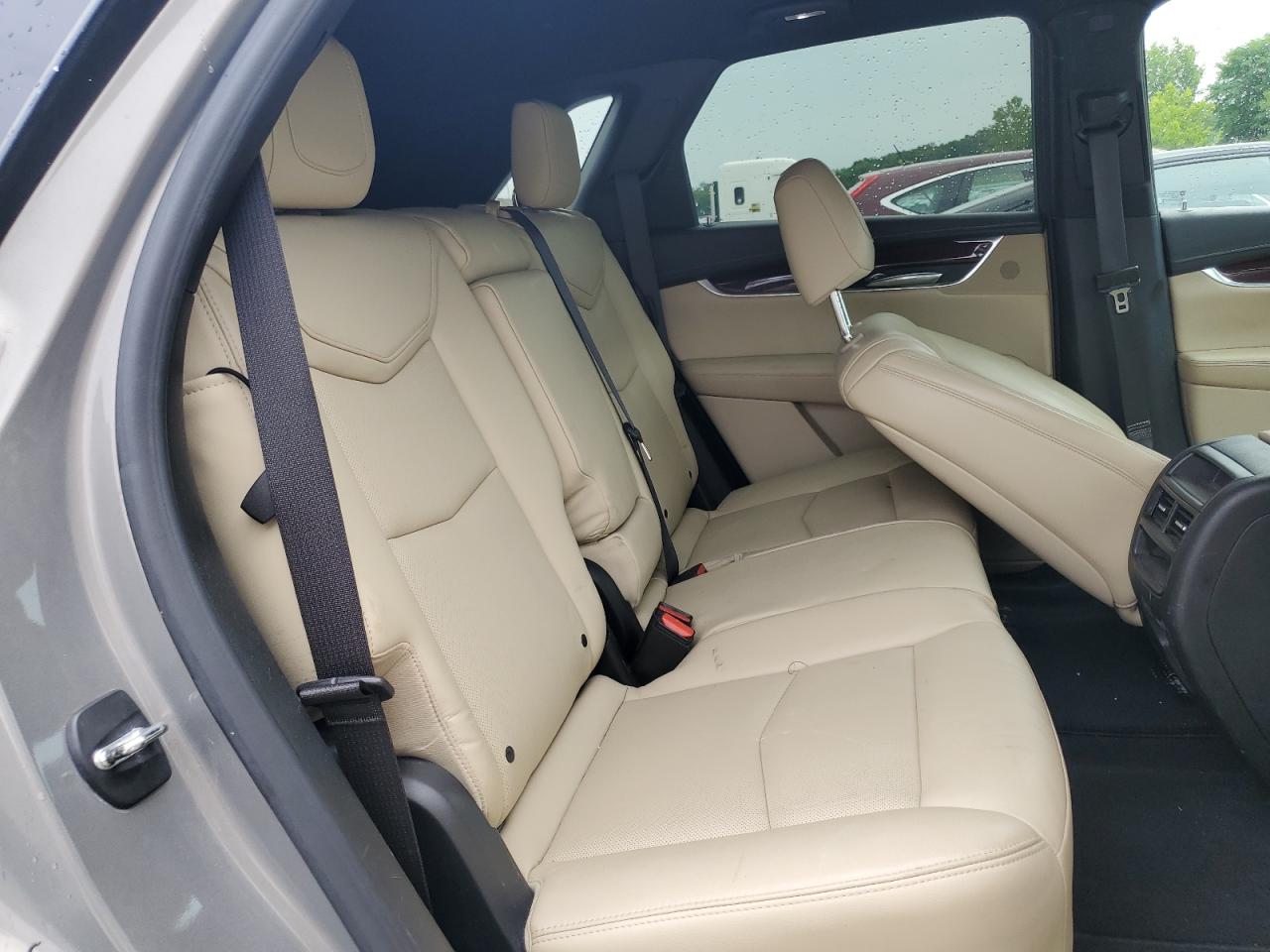 2018 Cadillac Xt5 Luxury VIN: 1GYKNCRS8JZ106431 Lot: 64009255