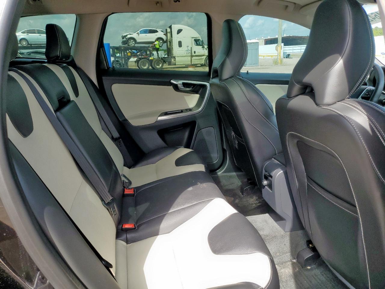 2017 Volvo Xc60 T5 Dynamic VIN: YV440MDR7H2141596 Lot: 64464285