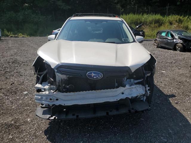  SUBARU FORESTER 2022 White