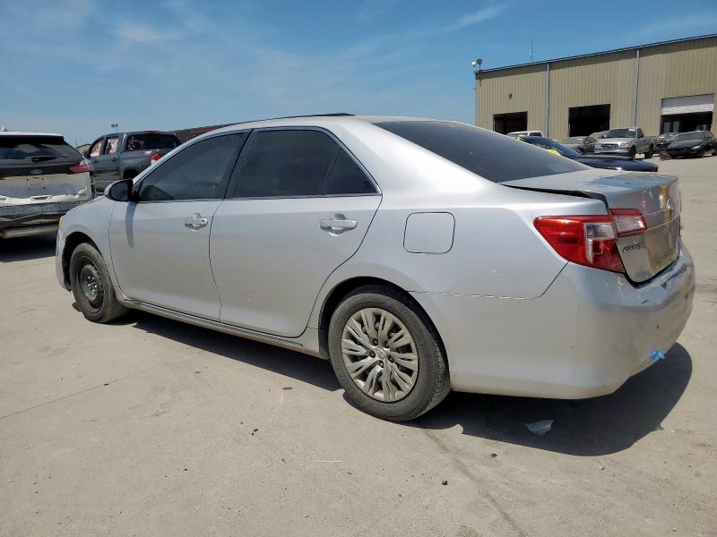 Sedans TOYOTA CAMRY 2014 Szary