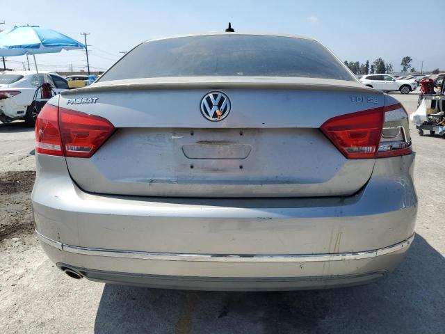 Sedans VOLKSWAGEN PASSAT 2013 Silver