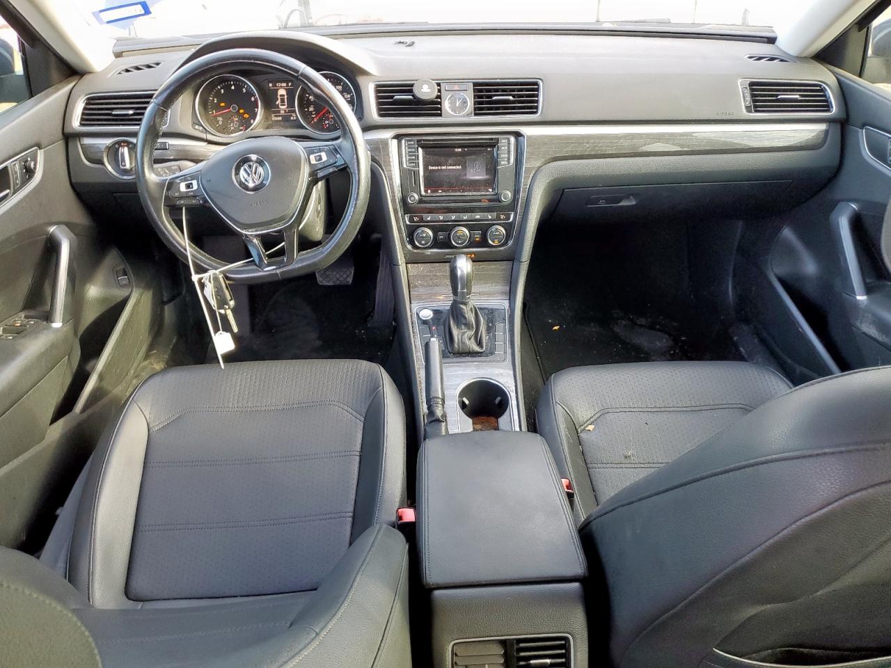 2017 Volkswagen Passat Se VIN: 1VWBT7A32HC000431 Lot: 65785435