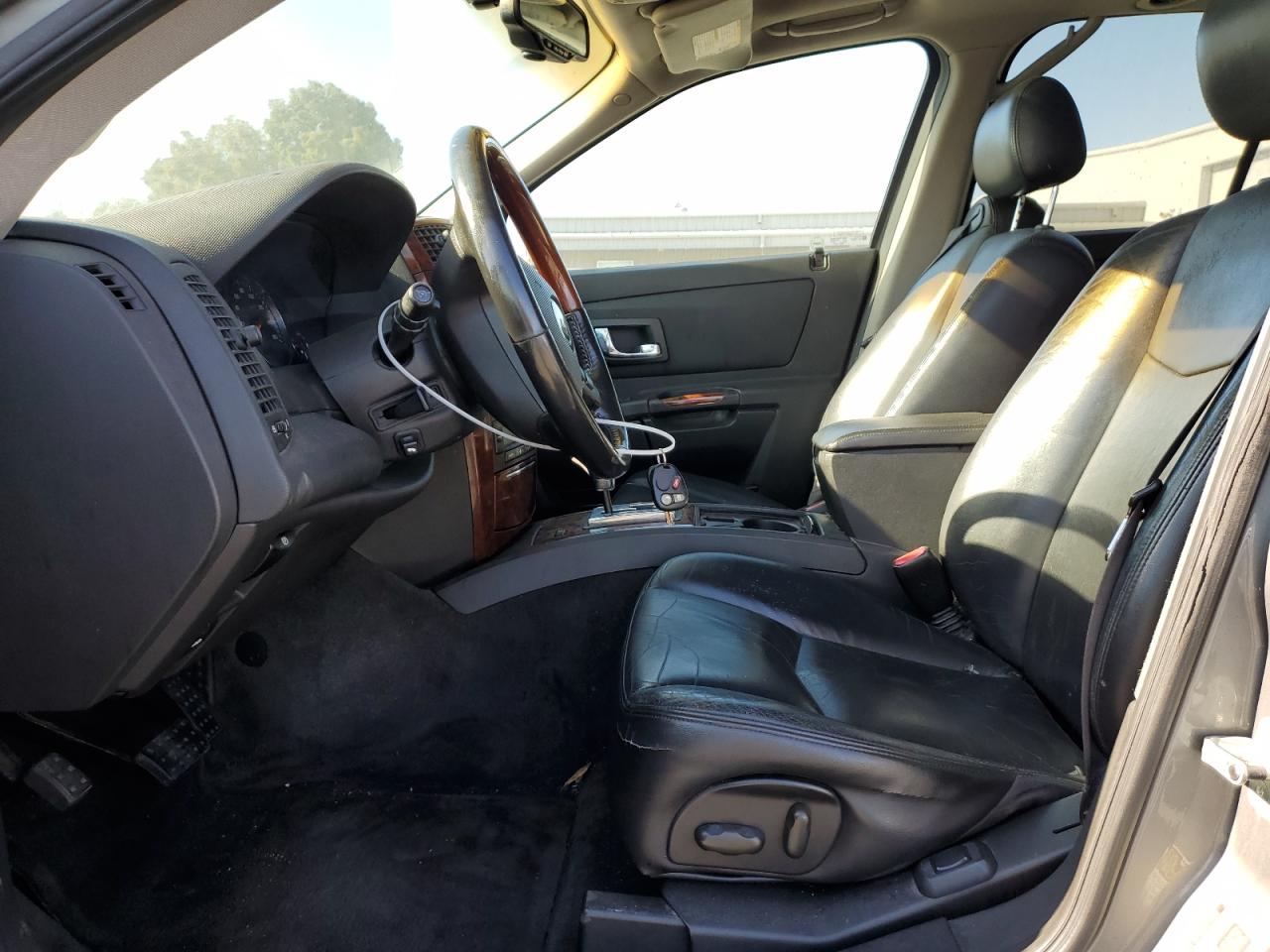 2005 Cadillac Srx VIN: 1GYEE637X50140660 Lot: 62961395