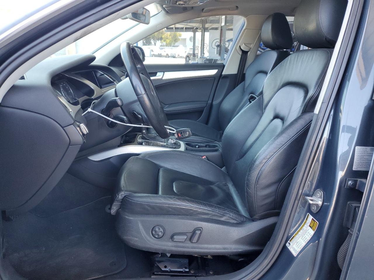 2010 Audi A4 Premium Plus VIN: WAUWFAFL0AA032214 Lot: 65534495