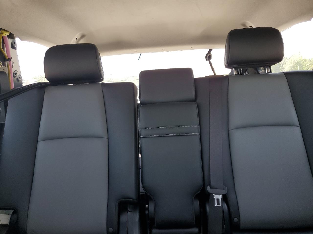 2024 Toyota 4Runner Sr5/Sr5 Premium VIN: JTENU5JR2R6217897 Lot: 64487325