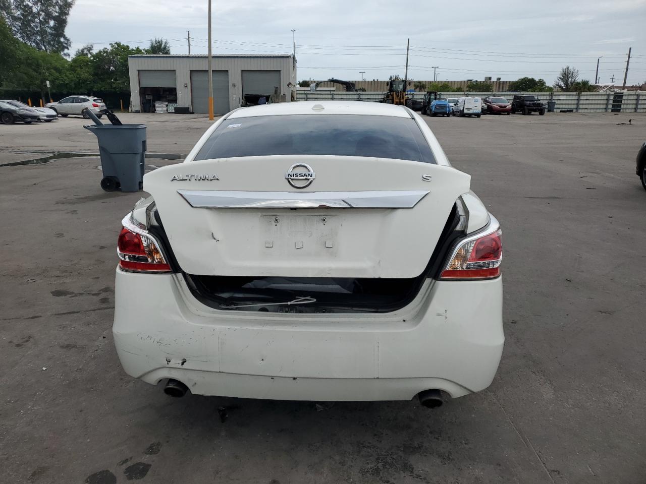 2015 Nissan Altima 2.5 VIN: 1N4AL3AP2FN874411 Lot: 63219625