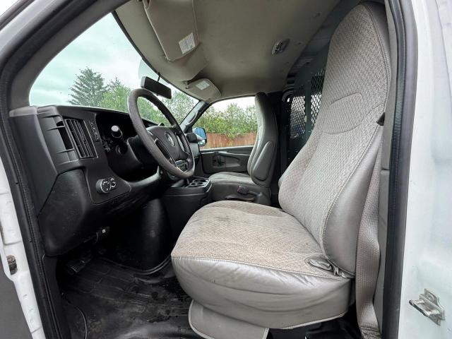 Vans CHEVROLET EXPRESS 2013 White