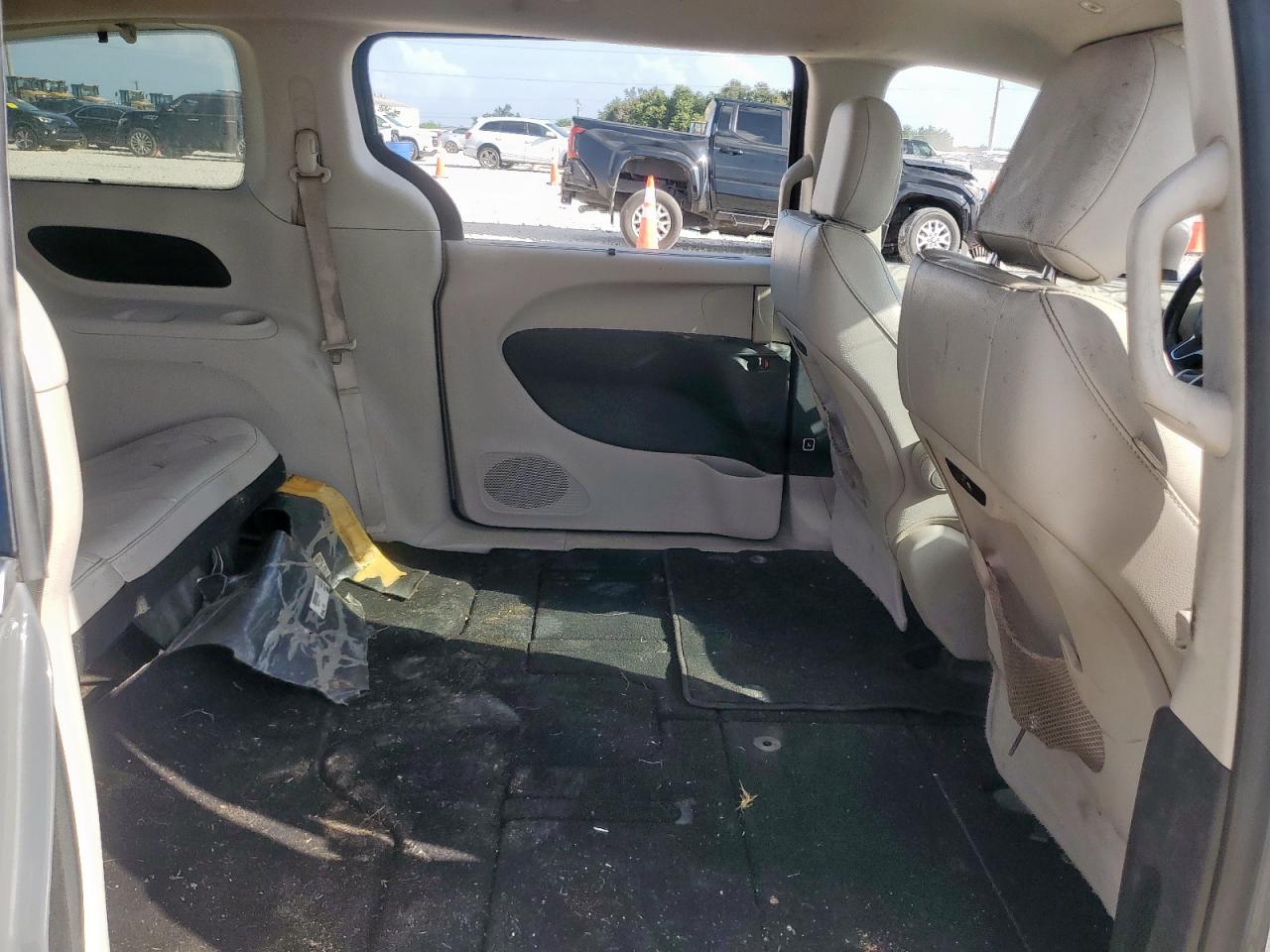 2021 Chrysler Pacifica Touring L VIN: 2C4RC1BG0MR592090 Lot: 64878715