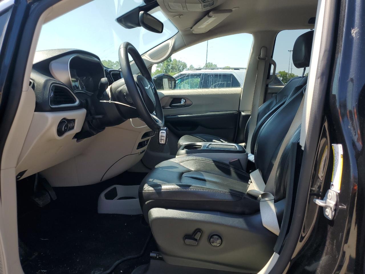 2022 Chrysler Pacifica Touring L VIN: 2C4RC1BG7NR129008 Lot: 63041465