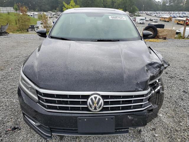  VOLKSWAGEN PASSAT 2016 Черный