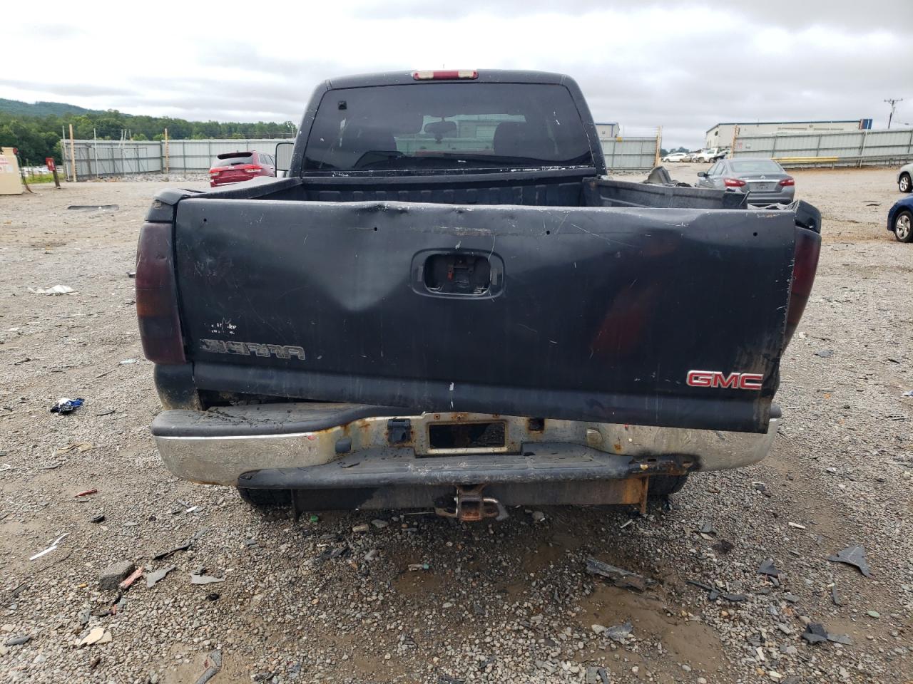 2004 GMC Sierra K2500 Heavy Duty VIN: 1GTHK29U04E386636 Lot: 64319635