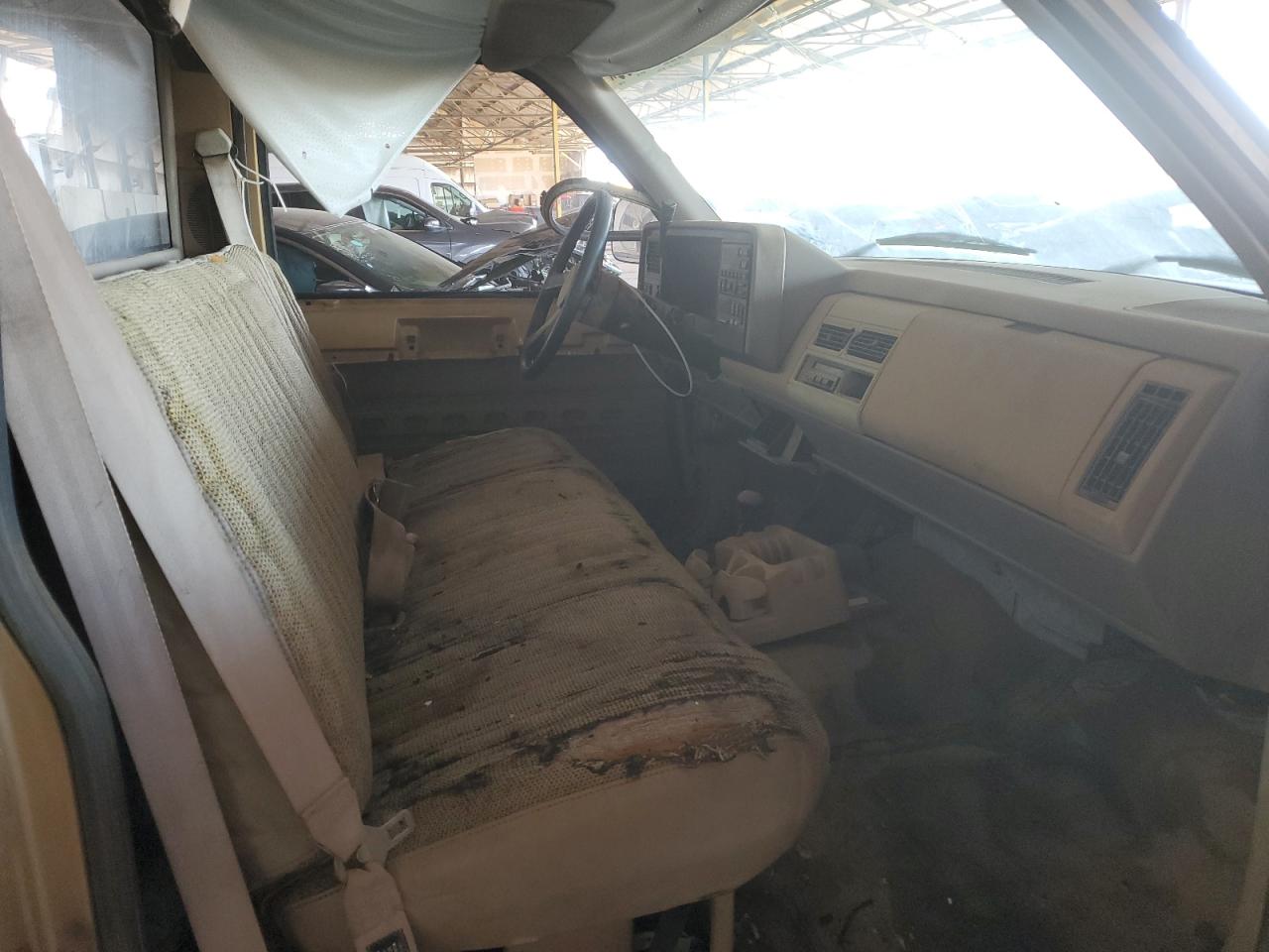 1988 Chevrolet Gmt-400 K3500 VIN: 1GCGK34NXJE166000 Lot: 64521285