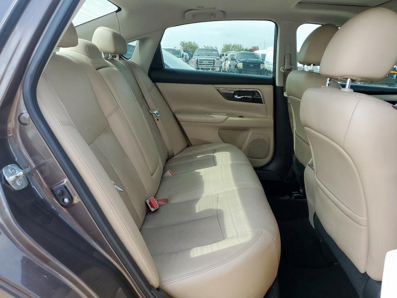 2015 Nissan Altima 2.5 VIN: 1N4AL3AP4FN352511 Lot: 62237705