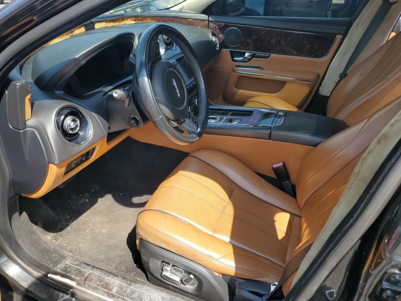 sajwa1cb1blv04571 SAJWA1CB1BLV04571 2011 Jaguar Xj