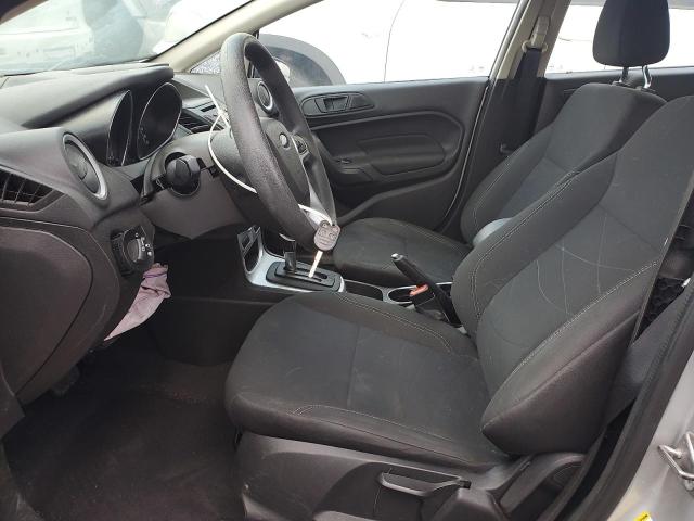  FORD FIESTA 2019 Серебристый
