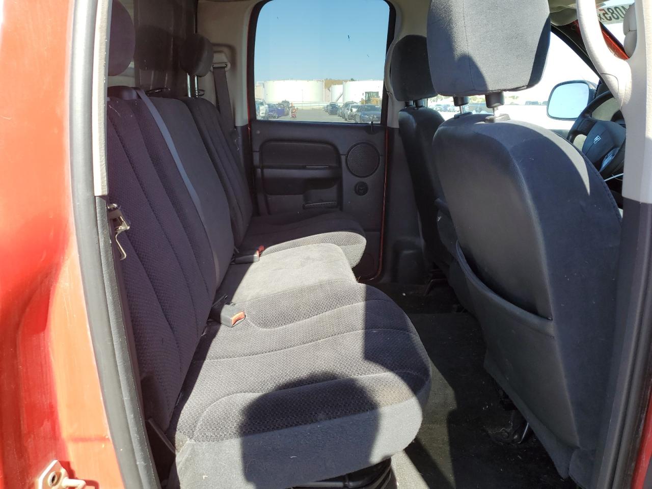 2004 Dodge Ram 1500 St VIN: 1D7HA18DX4J195639 Lot: 63784085