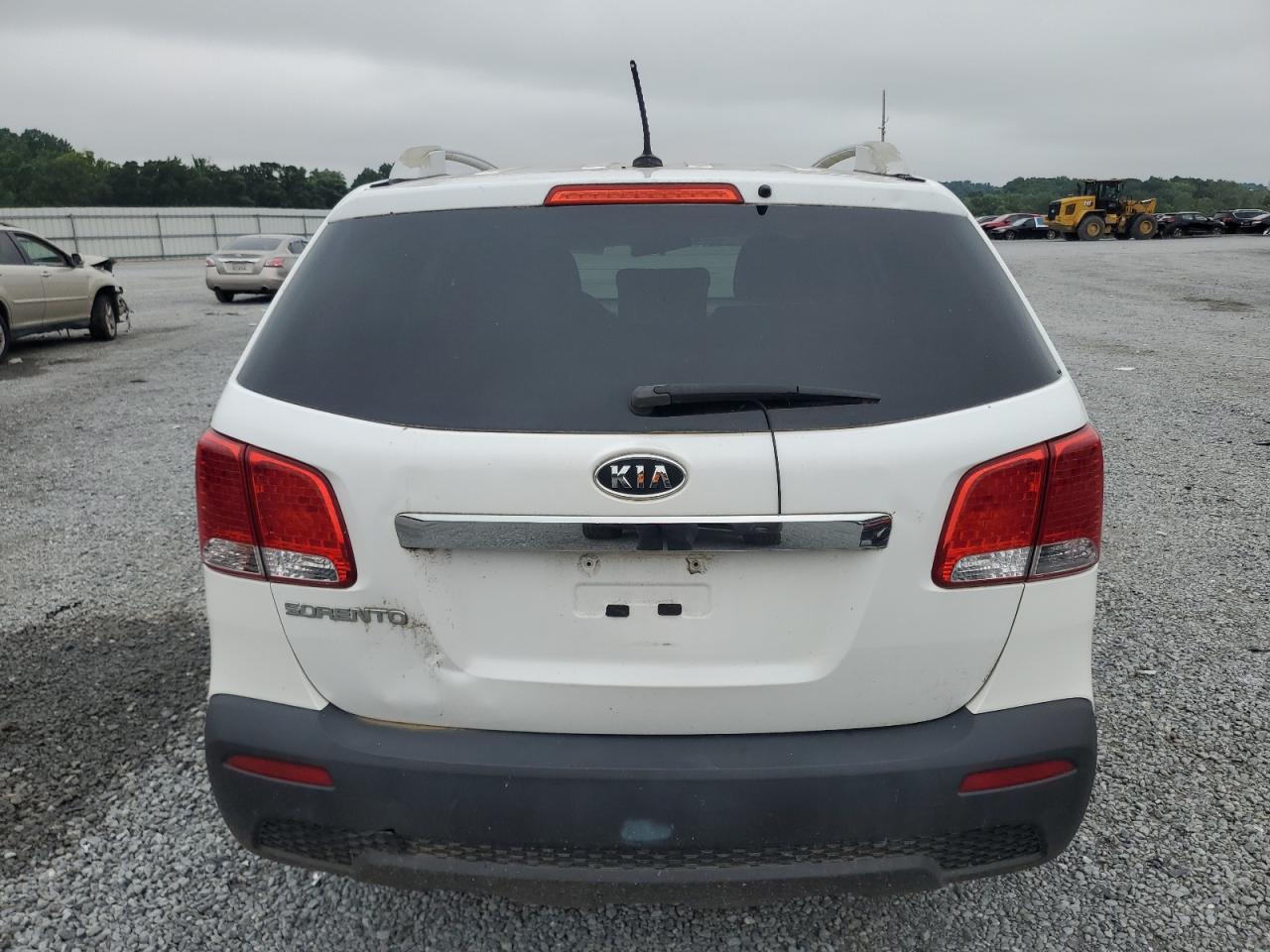 2013 Kia Sorento Lx VIN: 5XYKTDA22DG318936 Lot: 63856225