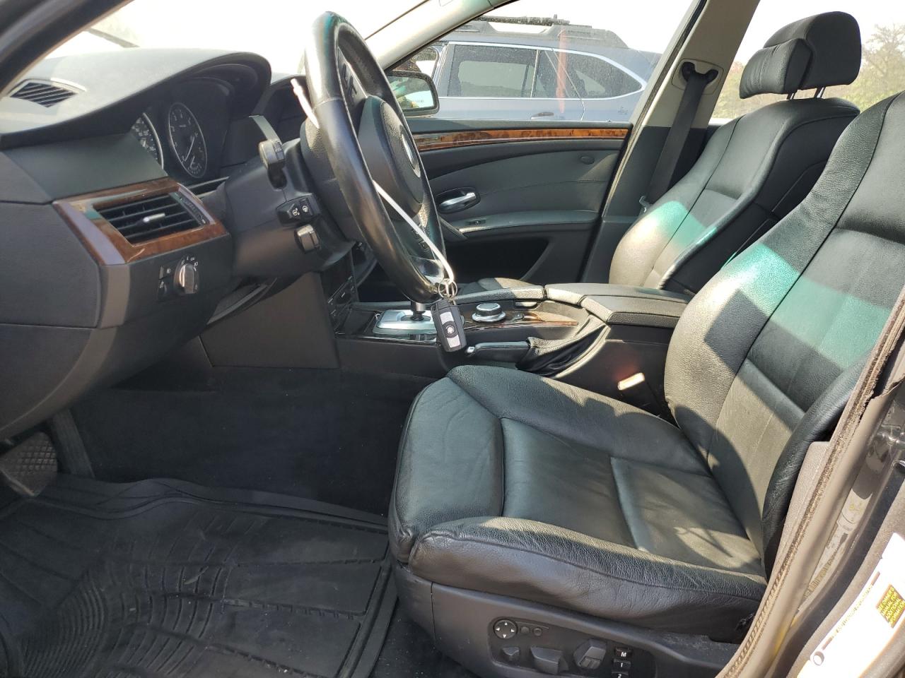 2008 BMW 528 Xi VIN: WBANV13578CZ55180 Lot: 63944395