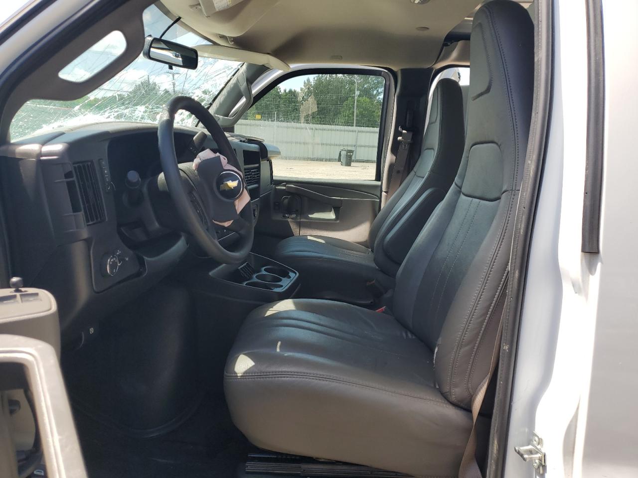 2024 Chevrolet Express G2500 VIN: 1GCWGAF71R1288974 Lot: 65062015