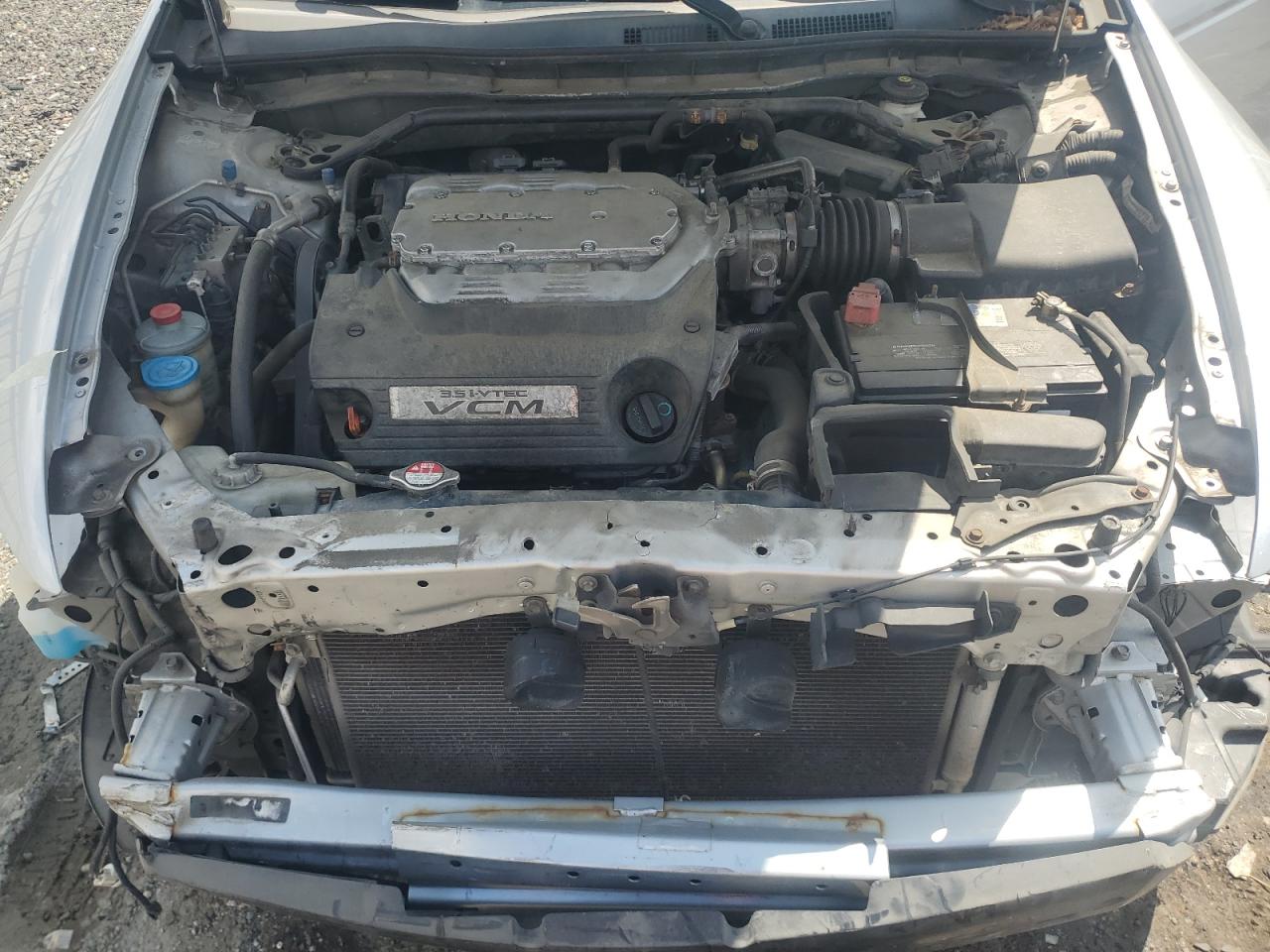 2010 Honda Accord Exl VIN: 1HGCP3F84AA005870 Lot: 64390435