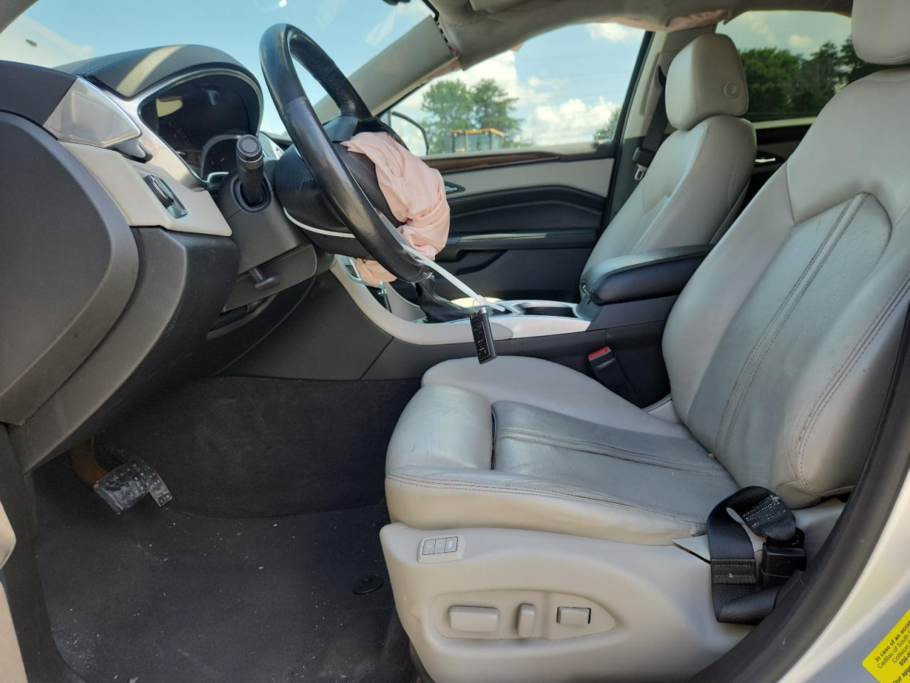 2014 Cadillac Srx Luxury Collection VIN: 3GYFNBE38ES641126 Lot: 64571125