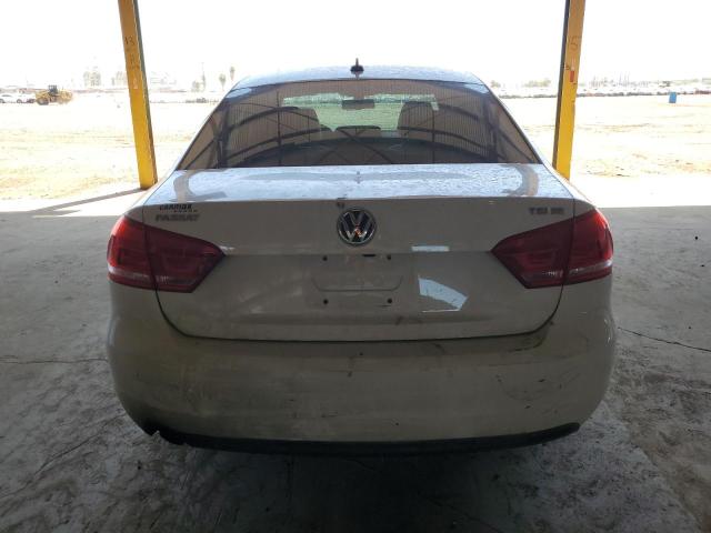 Sedans VOLKSWAGEN PASSAT 2014 Biały