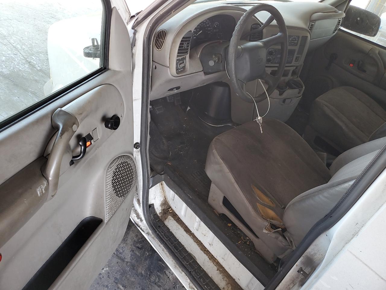 2002 Chevrolet Astro VIN: 1GCDM19X72B155387 Lot: 63782665