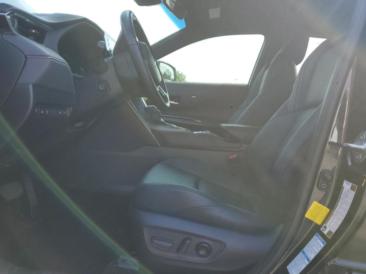 2021 Toyota Venza Le VIN: JTEAAAAHXMJ008839 Lot: 62958935