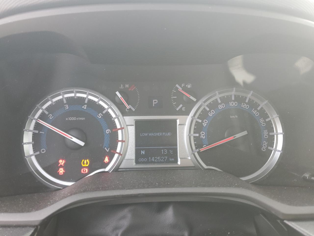 2015 Toyota 4Runner Sr5/Sr5 Premium VIN: JTEBU5JR6F5257467 Lot: 65012815