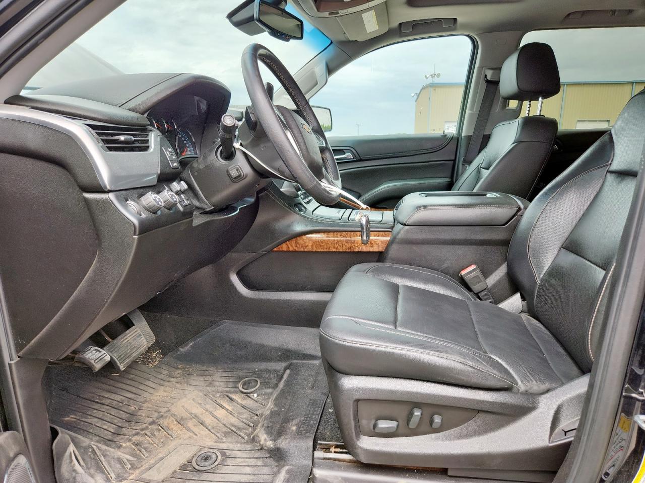 2018 Chevrolet Tahoe K1500 Premier VIN: 1GNSKCKJ7JR304490 Lot: 63460675